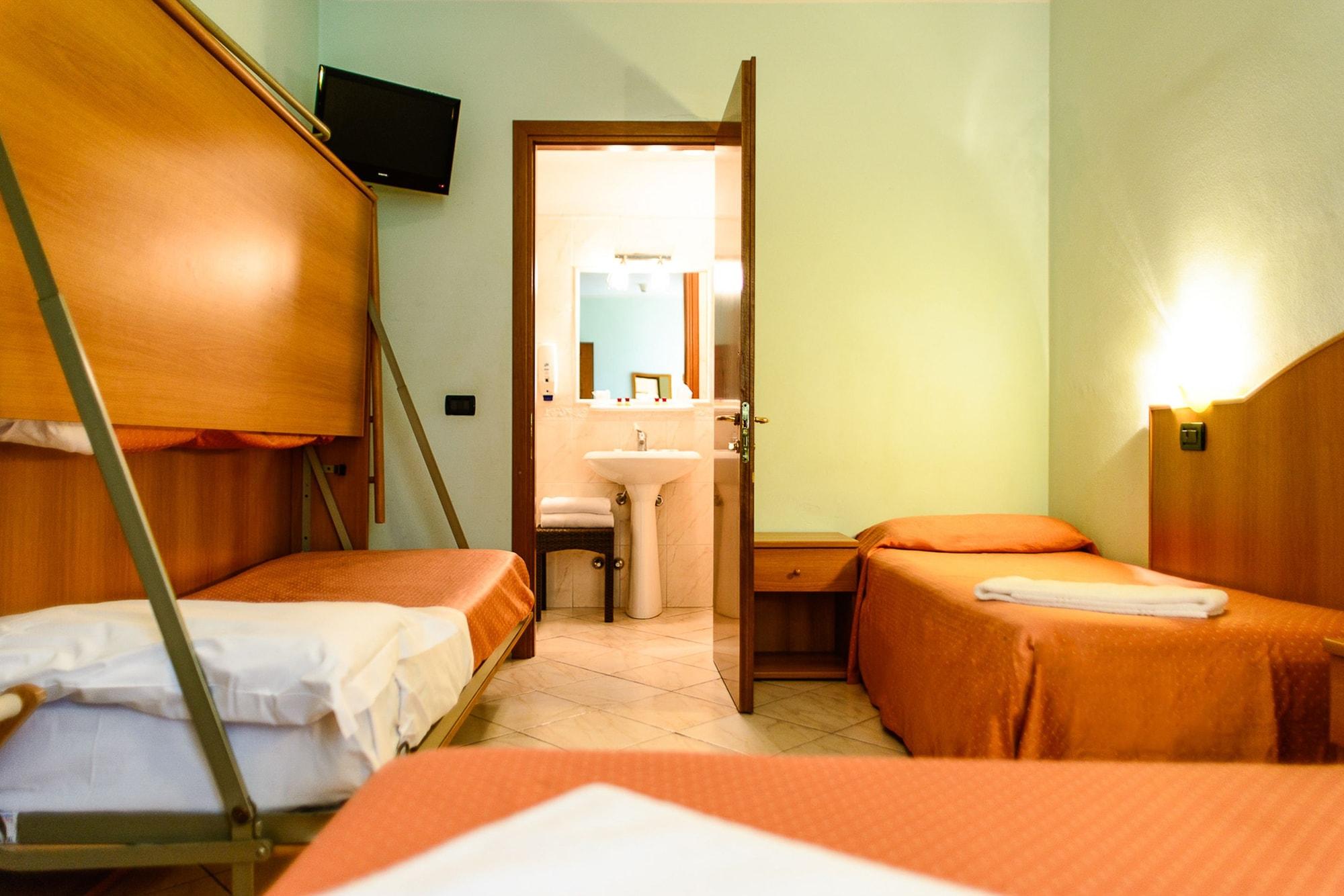 Hotel Villa Adriana Виареджо Экстерьер фото